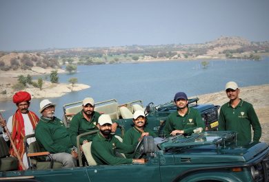 field-team-of-jawai-safaris